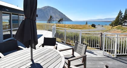 Blick auf den See - Angeln, Tramping, Skifahren und mehr ...