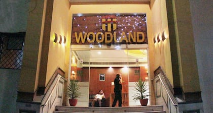 HOTEL WOODLAND