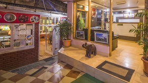 Restaurant - HOTEL SKY VILLA (Dharamshala)