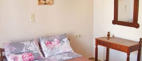 1 quarto, ferros/tábuas de passar roupa, Wi-Fi, roupa de cama