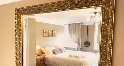 Die georgianische Wohnung - Große 2-Zimmer-Wohnung für 4 Personen (+2)