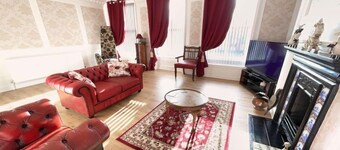 Georgian Apartment - 2 double bedrooms sleeping 4