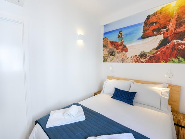 1 bedroom, iron/ironing board, Internet, bed sheets