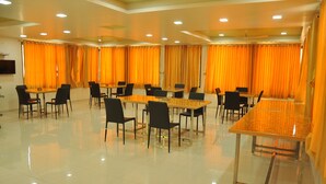 Dining - Hotel Shiva's Inn (Trimbak)