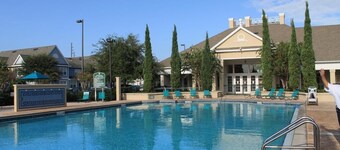 Superb Value Resort Townhome Near Shopping