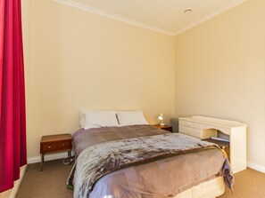 4 soveværelser, strygejern/strygebræt, Wi-Fi