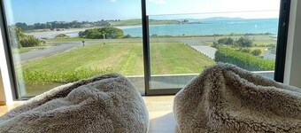 Kakanui Cube face à la mer