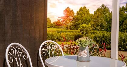 Beauregard: Elegant Cottages in Serene Matakana
