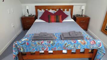 1 slaapkamer, een strijkplank/strijkijzer, wifi, beddengoed