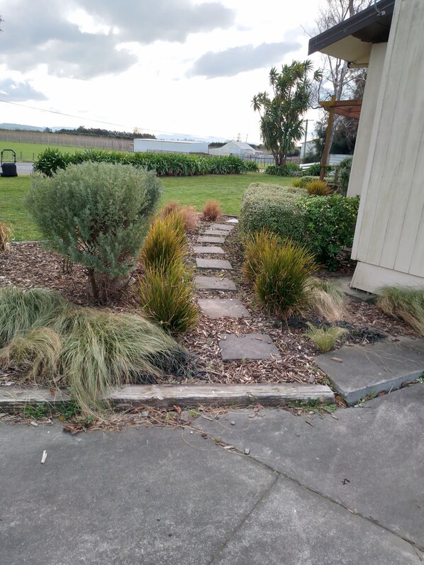 Property grounds - Semi-rural self contained studio (Napier City)