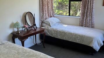 3 bedrooms, iron/ironing board, travel cot, free WiFi