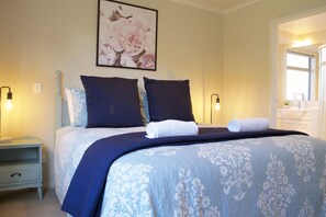 3 bedrooms, iron/ironing board, WiFi