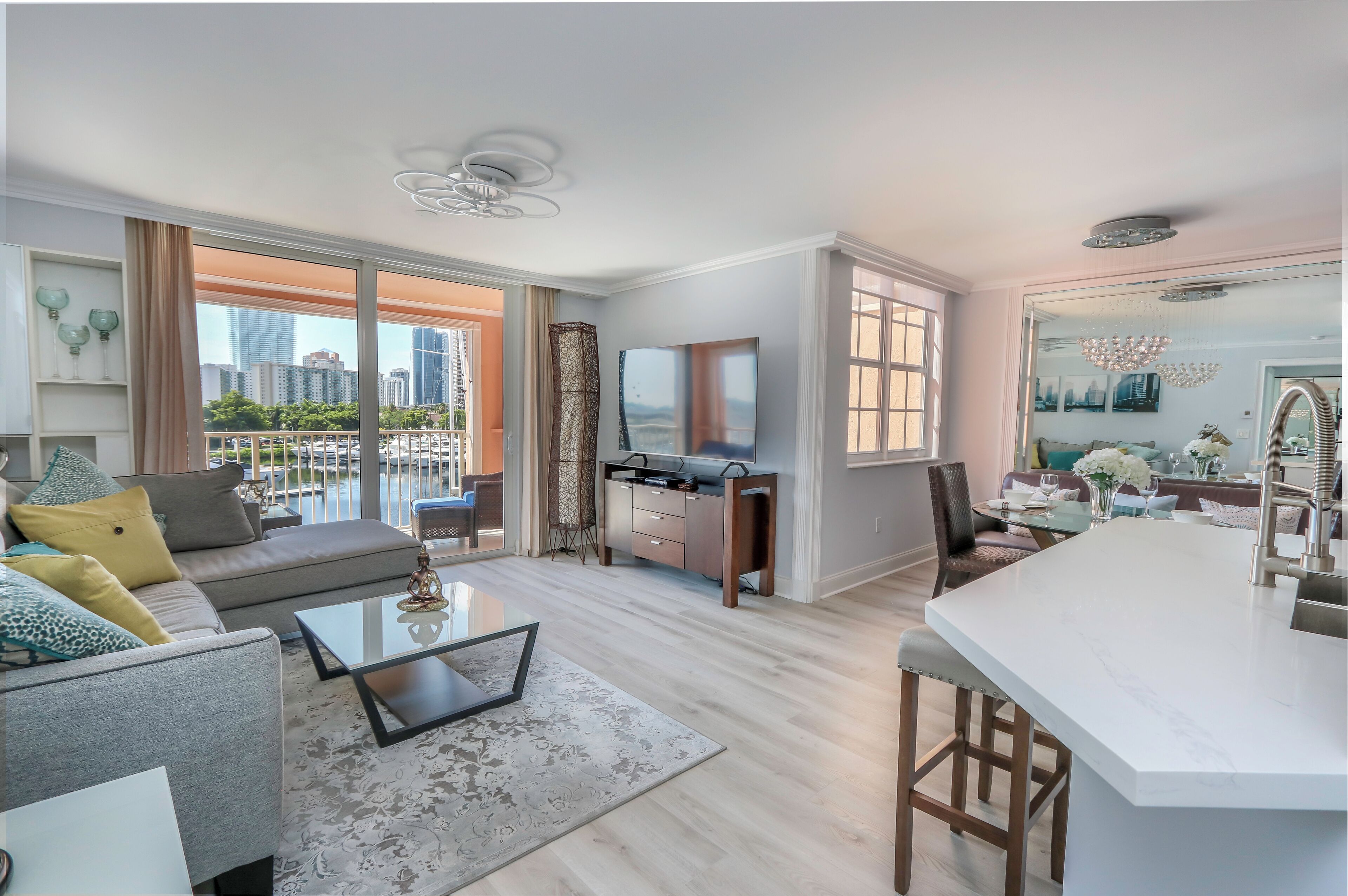 智能電視、音響