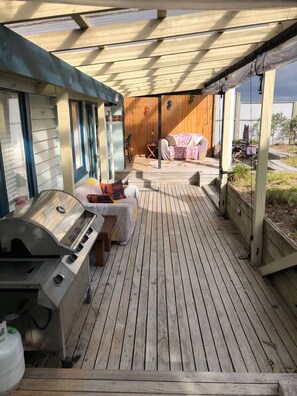 Terrace/patio - EMOJI Waterfront Beach house - Large decks with great indoor/outdoor flow (Pataua South)