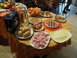 Desayuno bufé gratuito y diario