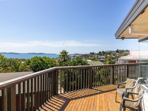 Kawau Vista - Snells Beach Holiday Home