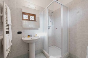 Hair dryer - Residence -4 St. Benedict of Lugana (Peschiera Del Garda)
