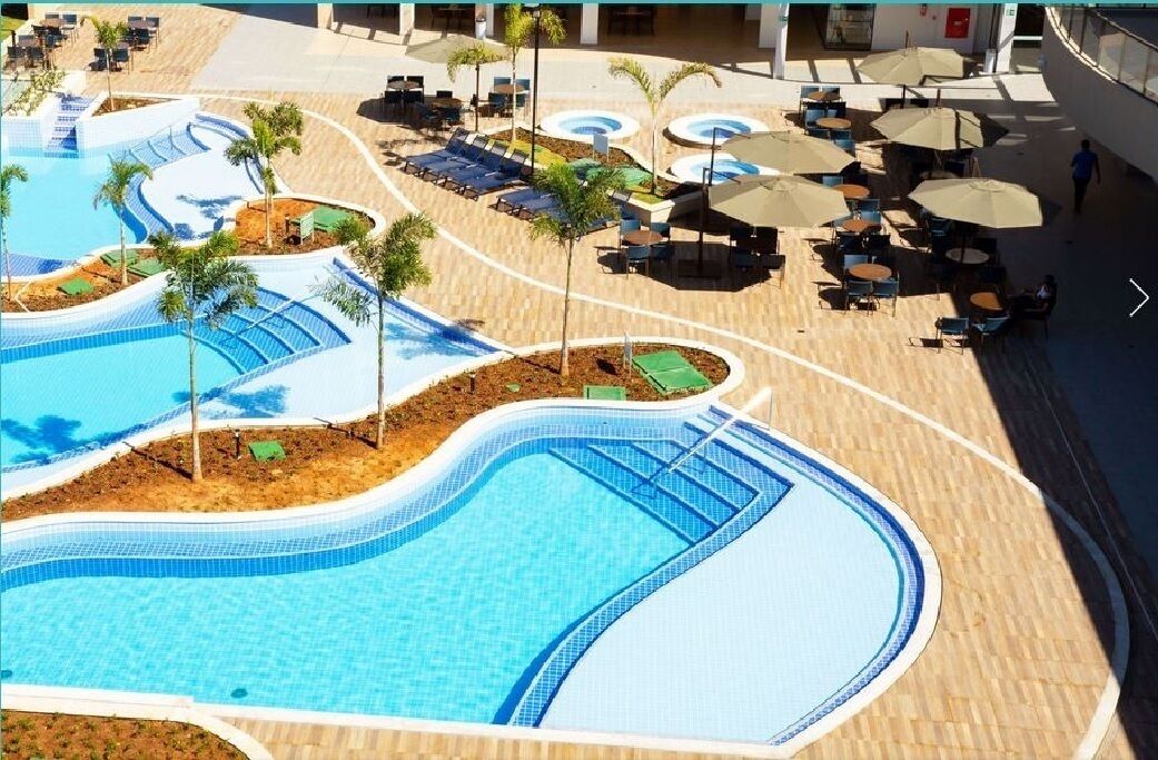 屋内プール、屋外プール