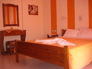 WiFi - Beautiful Castro Kerame apartment (Κεραμες)