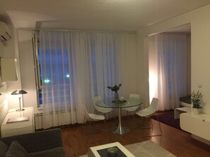 Interior - Apartment IN Miami (Miami)