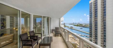 Deluxe Apartment, 3 Bedrooms, Bay View | Balcony view