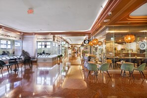 Shopping mall