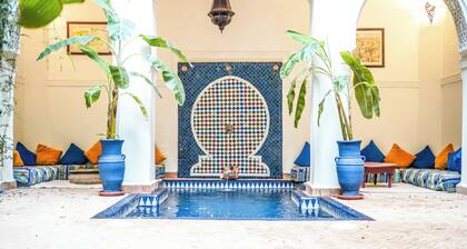 Riad Le Dromadaire Bleu by Weekome