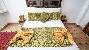 Standard-Doppelzimmer (Le chant du voyage) | 1 Schlafzimmer, hochwertige Bettwaren, individuell dekoriert