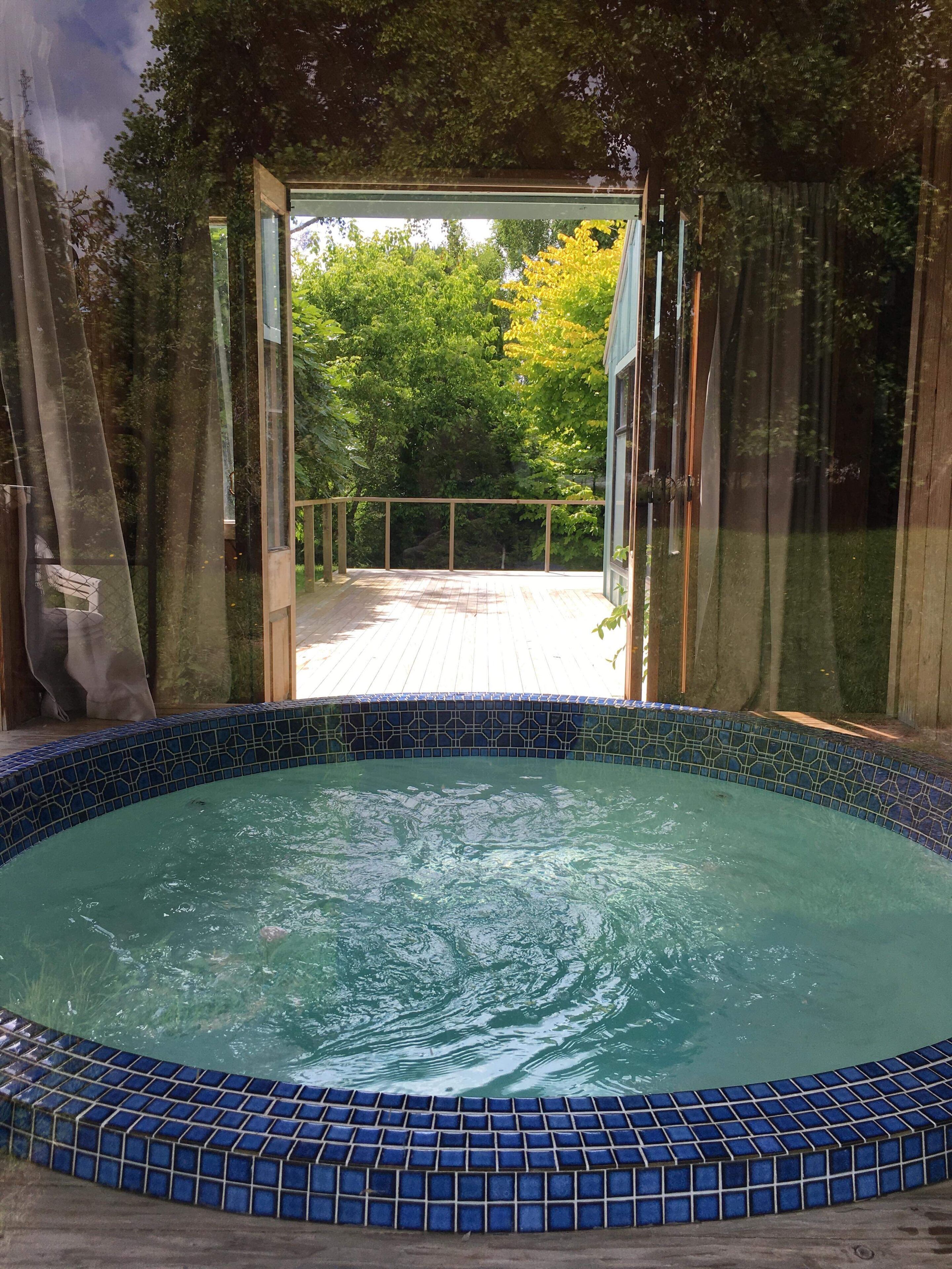 Spa pool room