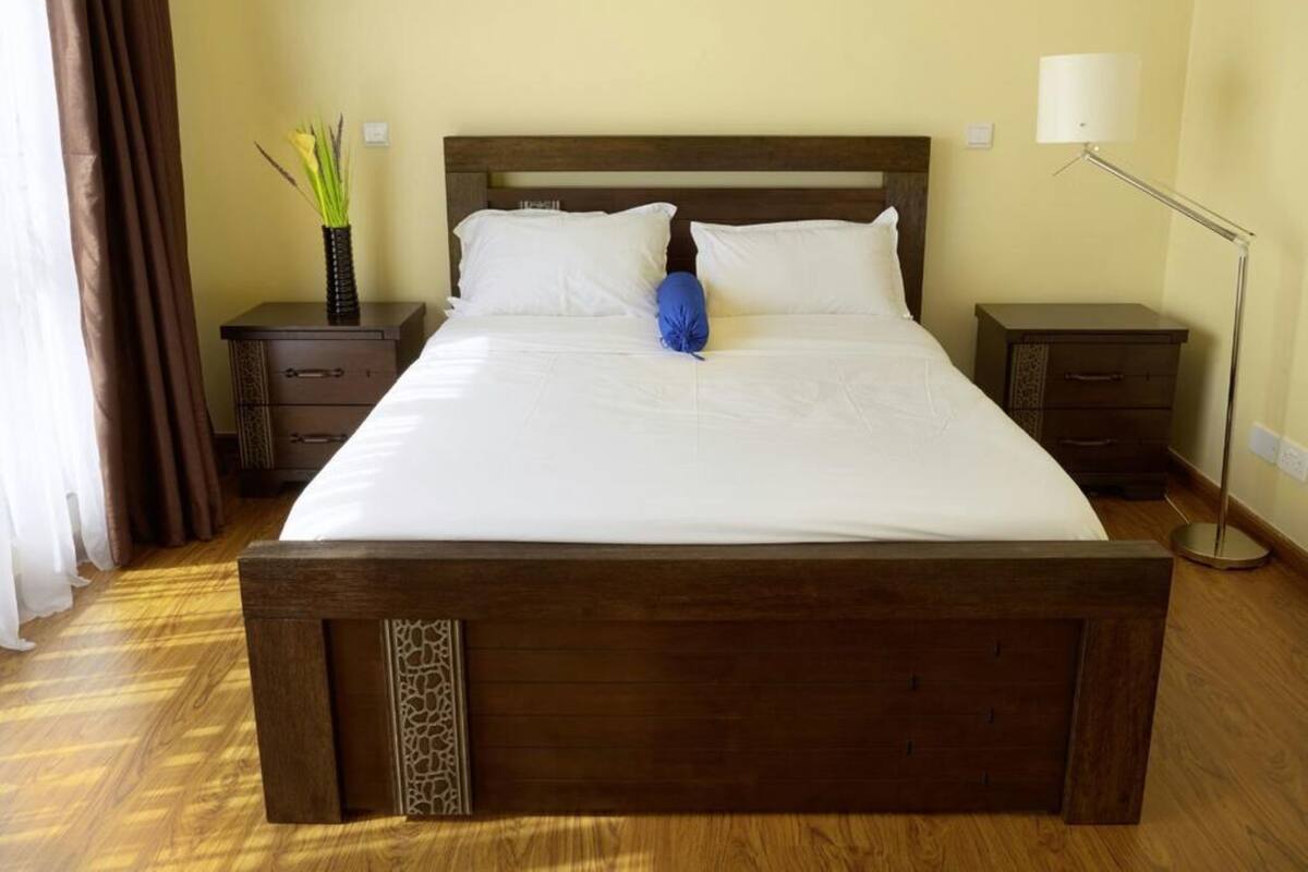 Deluxe Double Room | Individually decorated, individually furnished, desk, laptop workspace