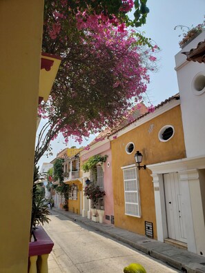 Exterior - Cartagena, Casa Amor Luxury & Chic. Wall City. (Cartagena)