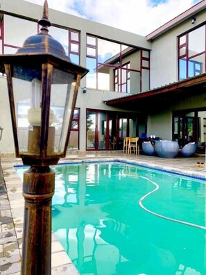 Front of property - Kanyi Guest House (Palapye)