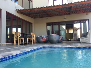 Outdoor pool - Kanyi Guest House (Palapye)