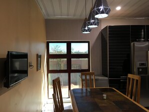 Free daily English breakfast - Kanyi Guest House (Palapye)