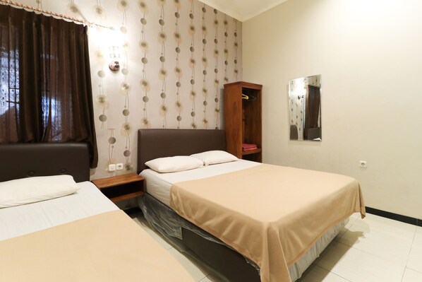 Perhehuone | Työpöytä, ilmainen Wi-Fi