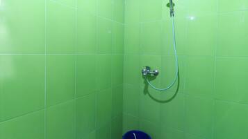 Superior Room | Bathroom | Shower, towels