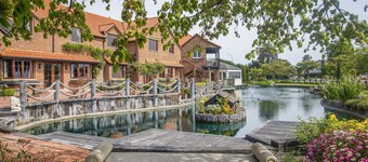 Monaco Resort - Home to Compass Cottage