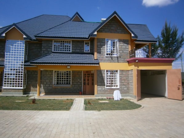 واجهة المنشأة