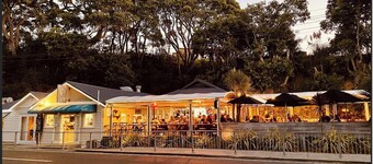 Waipu Cove Beach - BAREFOOT COTTAGE