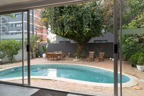 Piscina a l'aire lliure 