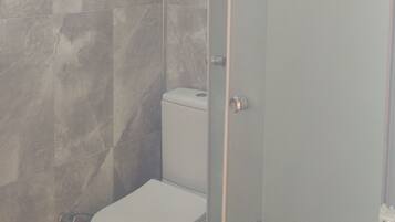 Bungalow, 1 Bedroom, Kitchen, Valley View | Bathroom | Shower, rainfall showerhead, free toiletries, hair dryer
