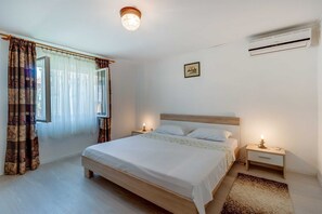 1 soverom, wi-fi (inkludert) og sengetøy