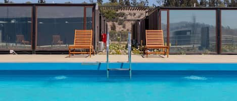 Outdoor pool, pool loungers