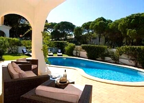 Beautiful 6 Bedroom Villa Pinecliffs With Private Swimming Pool, Falasia beach..