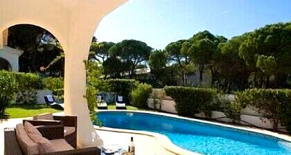 Schöne 6 Schlafzimmer Villa Pinecliffs mit privatem Pool
