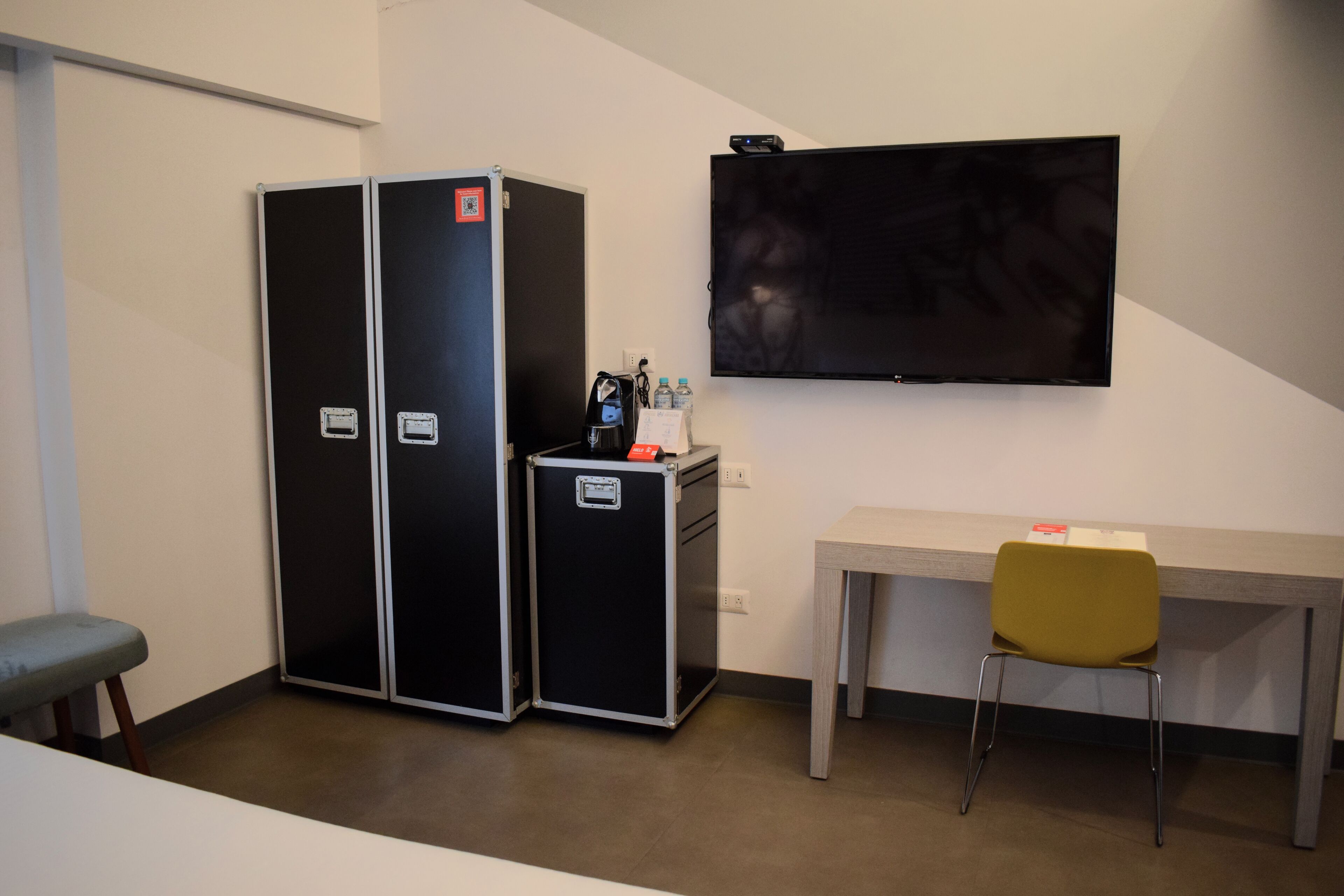 room, 1 king bed, accessible, non smoking | egyptian cotton sheets, premium bedding, in-room safe, desk