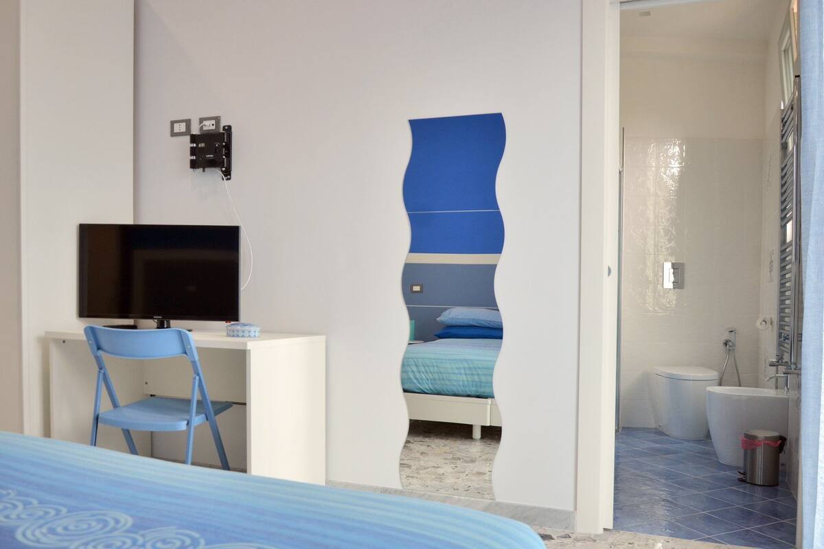 Premium bedding, free WiFi, bed sheets, wheelchair access