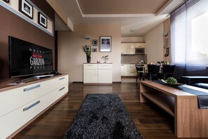 Suite | Minibar, safe på rommet, blendingsgardiner og wi-fi (inkludert)