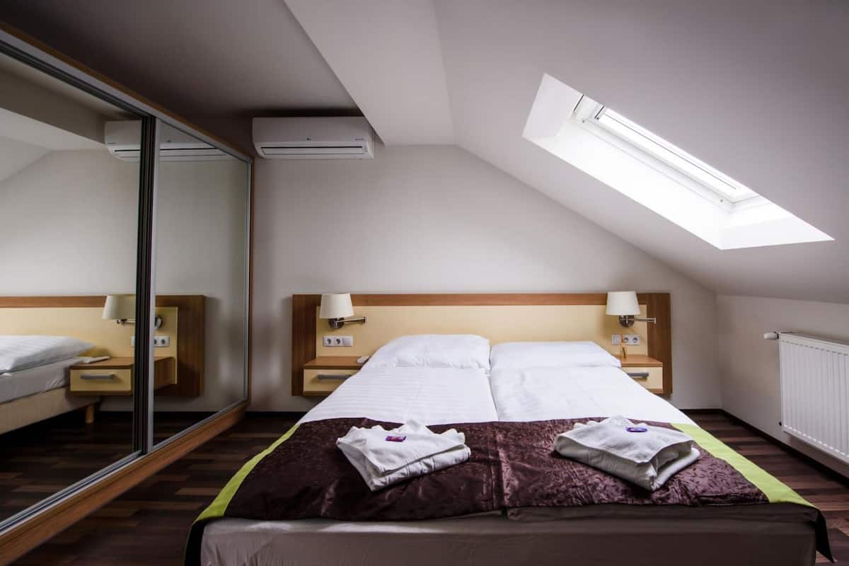 1 bedroom, minibar, in-room safe, blackout curtains