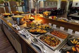Desayuno buffet incluido todos los días 